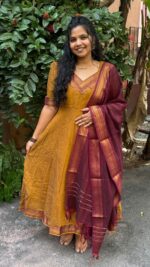 Mangalgiri Cotton Gown + Duppata+ belt - Image 2