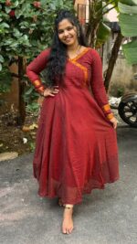 Maroon Narayanpet Gown - Image 4