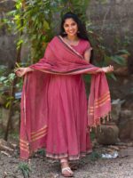 Rosy Pink Narayanpet gown - Image 4