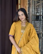 Maheshwari silk Top+ Dupatta - Image 9